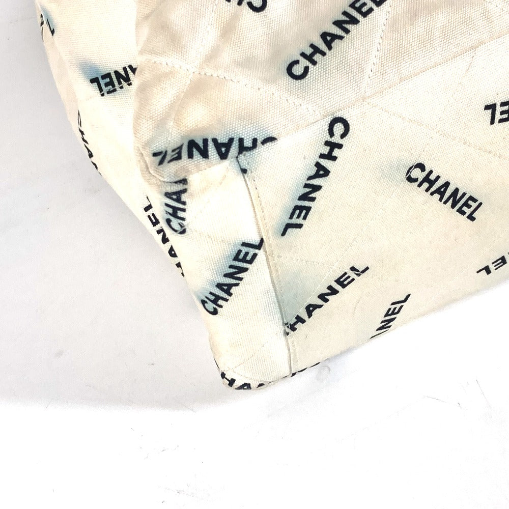 CHANEL トートバッグ 総ロゴ Wチェーン チェーンバッグ カバン 肩掛け ショルダーバッグ キャンバス レディース ホワイト