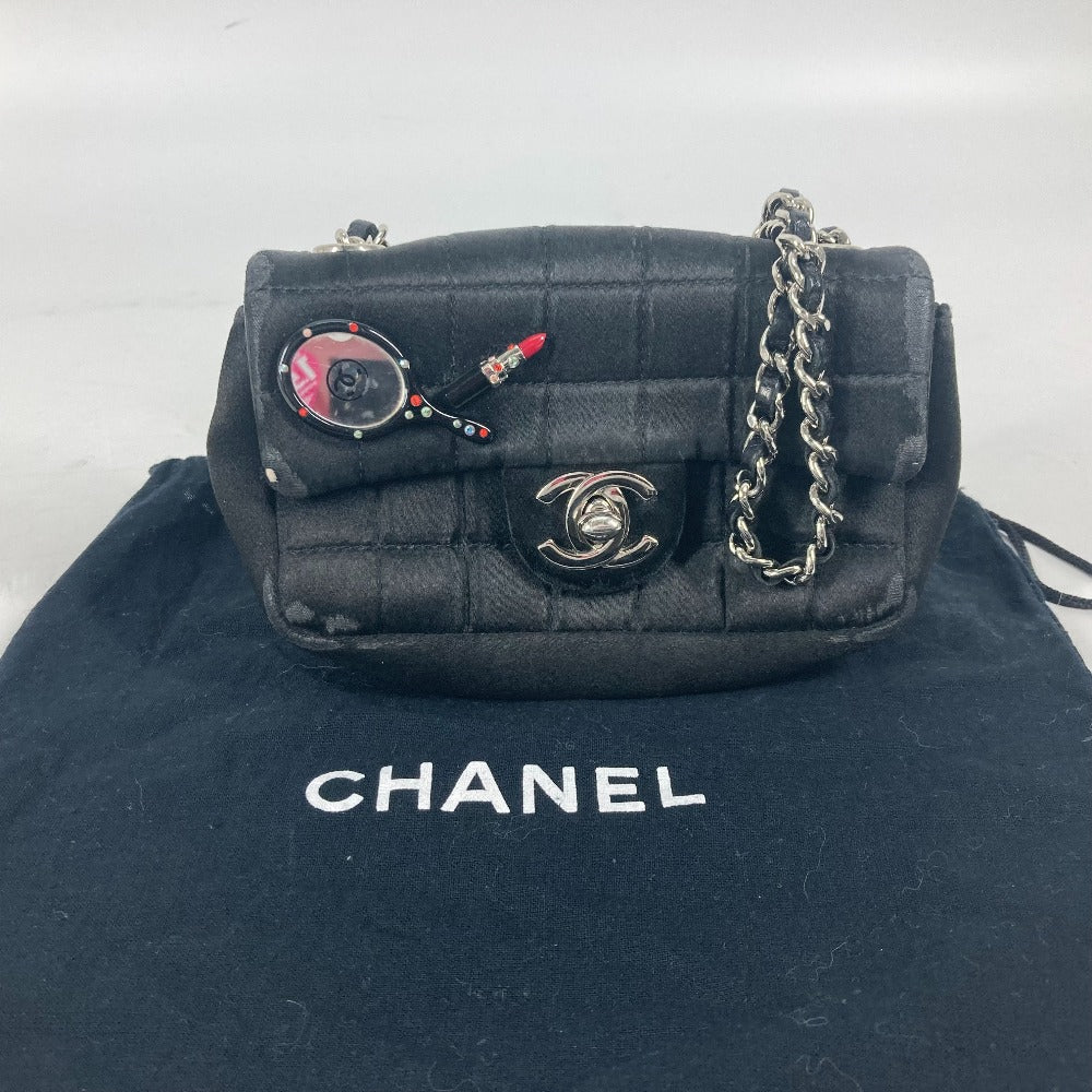 CHANEL カバン ポシェット リップ 口紅 ミラー 鏡 CC ココマーク チェーンバッグ 斜め掛け ショルダーバッグ サテン レディース ブラック