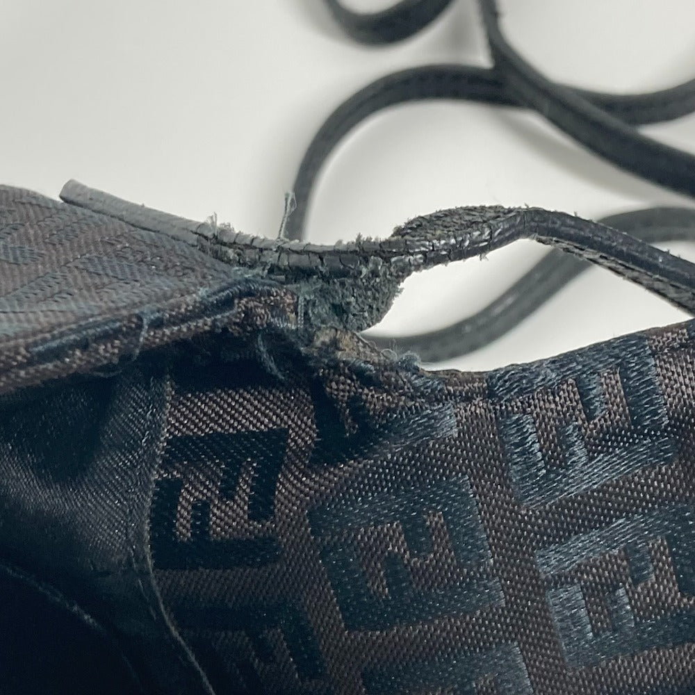 FENDI ズッカ ズッキーノ カバン フラップ ポシェット 斜め掛け ショルダーバッグ キャンバス/レザー レディース ブラック