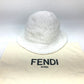 FENDI FXQ982 MARC JACOBS コラボ マークジェイコブス ロゴ ハット帽 帽子 バケットハット パイル ボブハット ハット コットン ユニセックス ホワイト - brandshop-reference