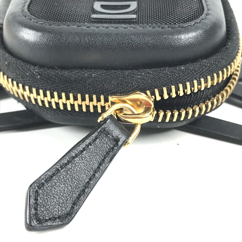 FENDI メッシュ ストラップ付 ロゴ スマホポーチ ケース iphone アイフォン スマホケース スマートフォンケース ラバー メンズ ブラック