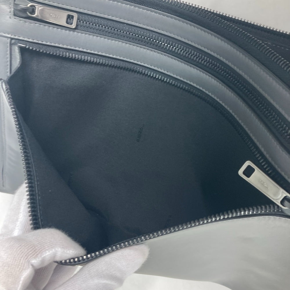 FENDI 7M0237 ジップ カバン ポーチ クラッチバッグ レザー メンズ グレー