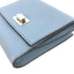FENDI 8M0438 Peekaboo โลโก้ กระเป๋าสตางค์ใบสั้น กระเป๋าสตางค์พับสองทบ หนัง ยูนิเซ็กส์ สีฟ้า
