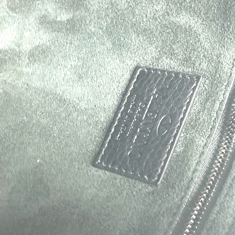 Valentino Garavani スタッズ ポーチ カバン 持ち手つき クラッチバッグ レザー メンズ ブラック