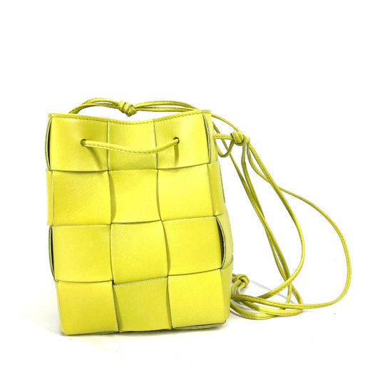 BOTTEGA VENETA 680218 Small Cassette Crossbody Bucket Bag, Crossbody Bucket Pochette Shoulder Bag in Calfskin Leather, Kiwi and Light Green