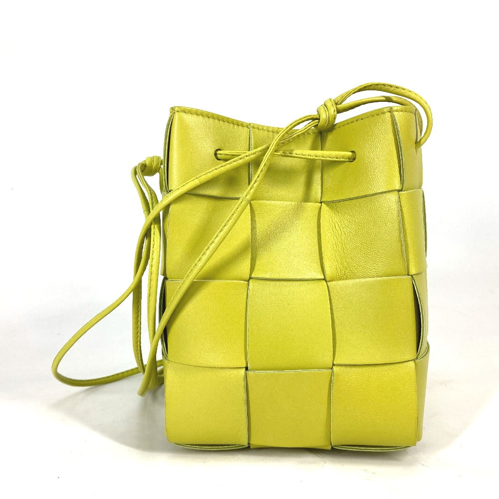 BOTTEGA VENETA 680218 Small Cassette Crossbody Bucket Bag, Crossbody Bucket Pochette Shoulder Bag in Calfskin Leather, Kiwi and Light Green