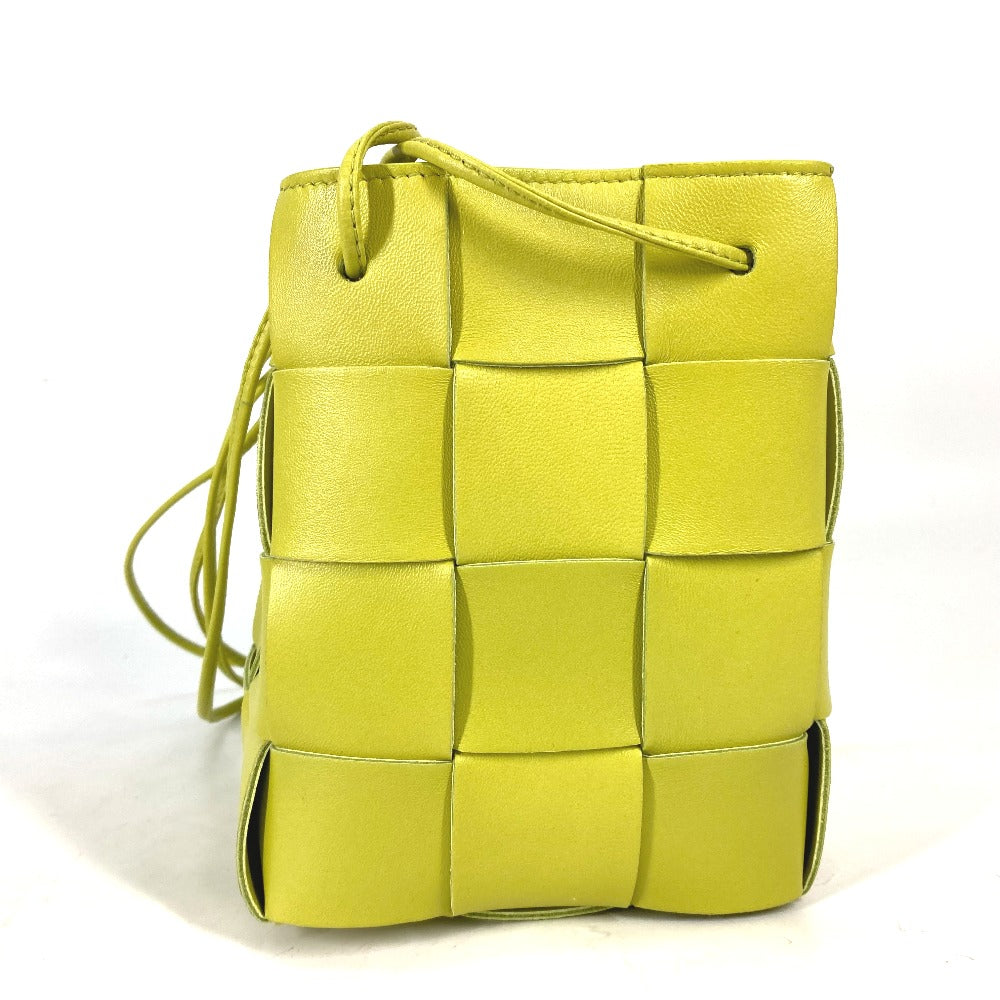 BOTTEGA VENETA 680218 Small Cassette Crossbody Bucket Bag, Crossbody Bucket Pochette Shoulder Bag in Calfskin Leather, Kiwi and Light Green