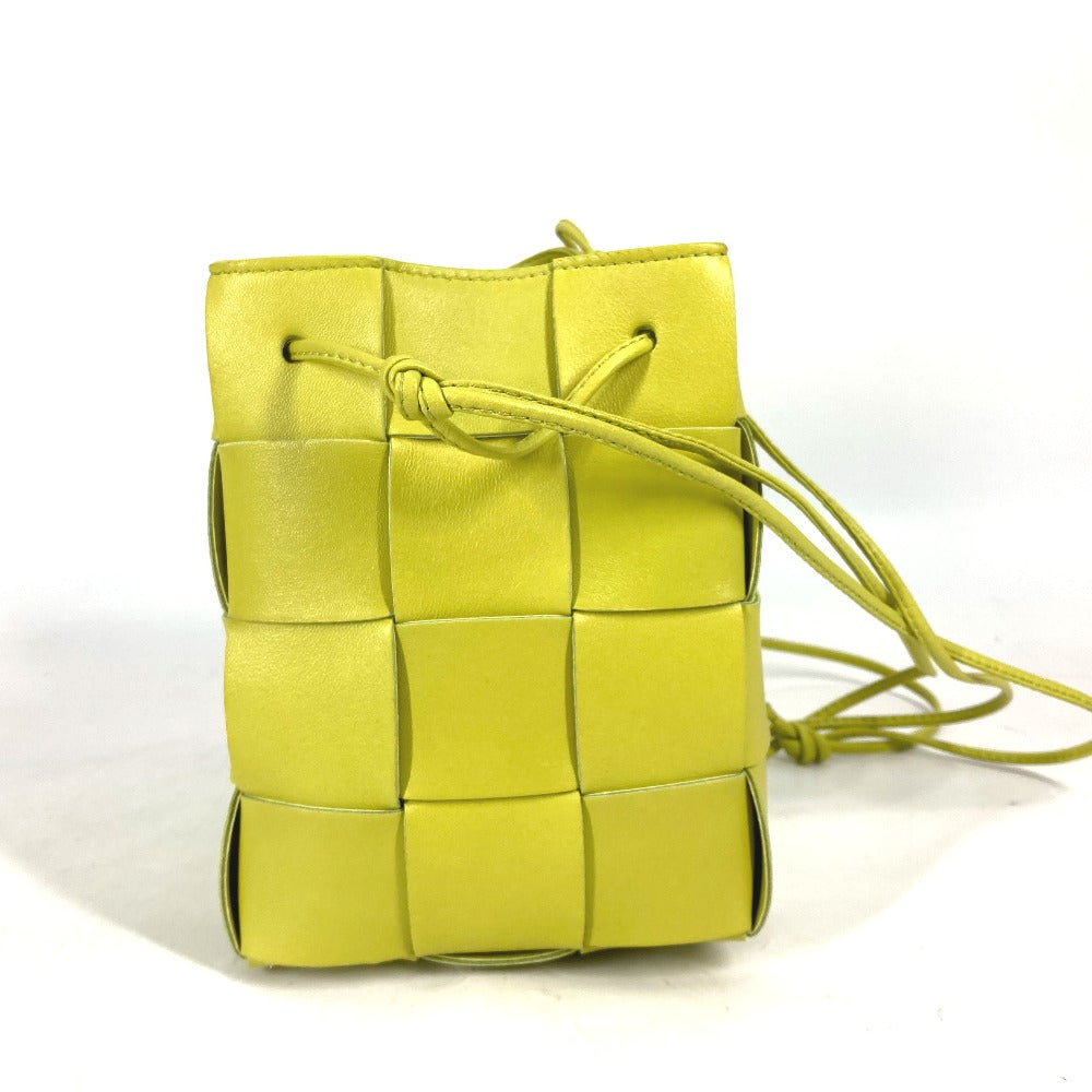 BOTTEGA VENETA 680218 Small Cassette Crossbody Bucket Bag, Crossbody Bucket Pochette Shoulder Bag in Calfskin Leather, Kiwi and Light Green