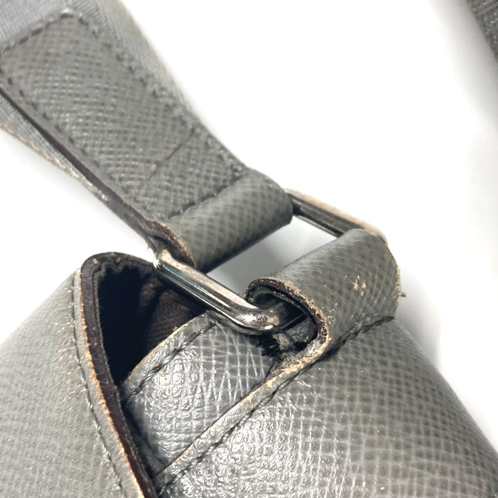 LOUIS VUITTON M32623 タイガ ロマンMM カバン 斜め掛け フラップ メッセンジャーバッグ ショルダーバッグ タイガレザー メンズ グラシエ グレー