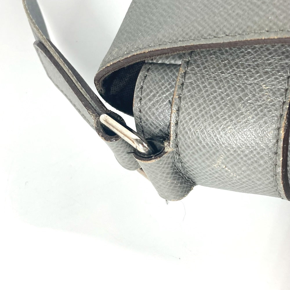 LOUIS VUITTON M32623 タイガ ロマンMM カバン 斜め掛け フラップ メッセンジャーバッグ ショルダーバッグ タイガレザー メンズ グラシエ グレー