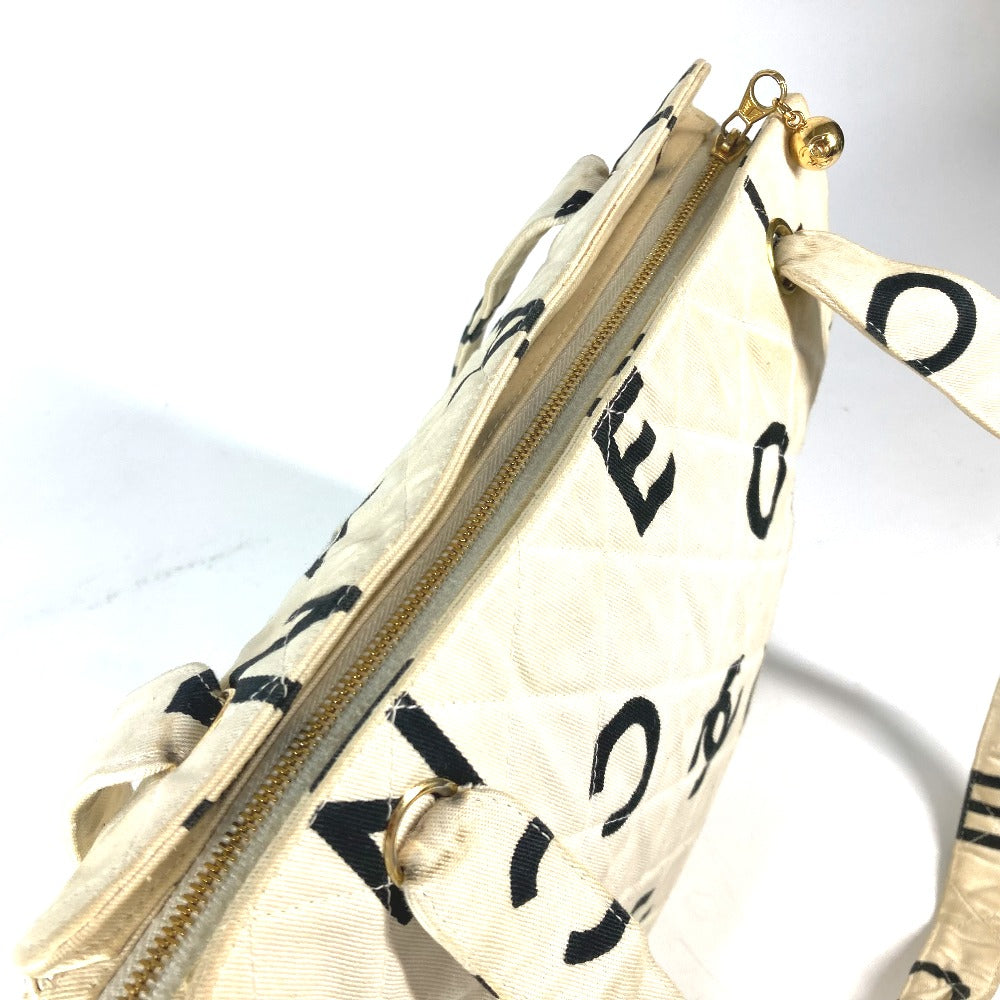 CHANEL ヴィンテージ CC ココマーク ロゴ アイコン カバン 肩掛け トートバッグ ショルダーバッグ キャンバス レディース ホワイト
