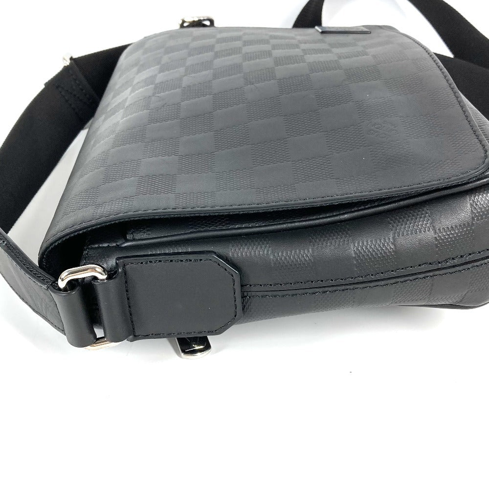 LOUIS VUITTON N42711 ダミエアンフィニ ディストリクト PM NV3　 斜め掛け カバン フラップ メッセンジャーバッグ ショルダーバッグ ダミエアンフィニレザー ユニセックス ノワール ブラック