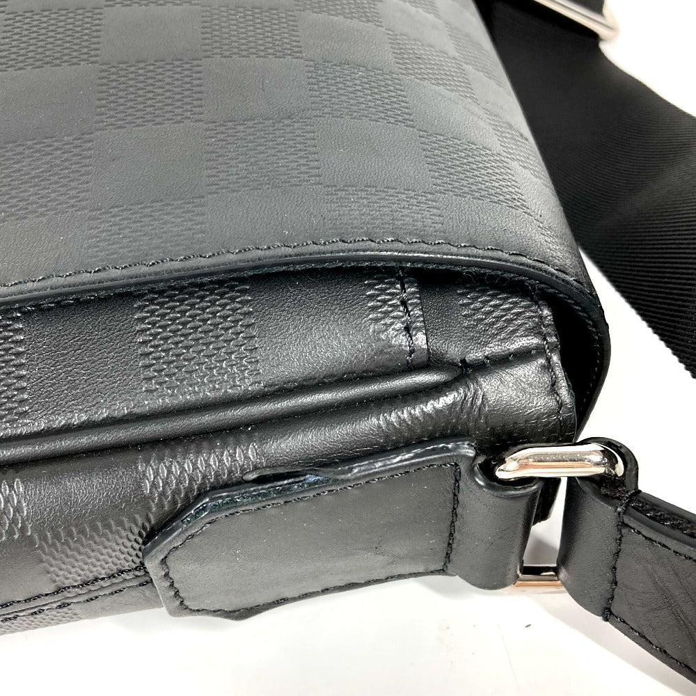 LOUIS VUITTON N42711 ダミエアンフィニ ディストリクト PM NV3　 斜め掛け カバン フラップ メッセンジャーバッグ ショルダーバッグ ダミエアンフィニレザー ユニセックス ノワール ブラック