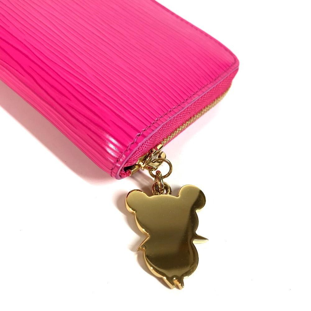 LOUIS VUITTON M14144 Japan-exclusive Epi Leather Zippy Coin Purse by Takashi Murakami. This wallet features a round zipper and is crafted from Epi leather. It's a cute pink design.