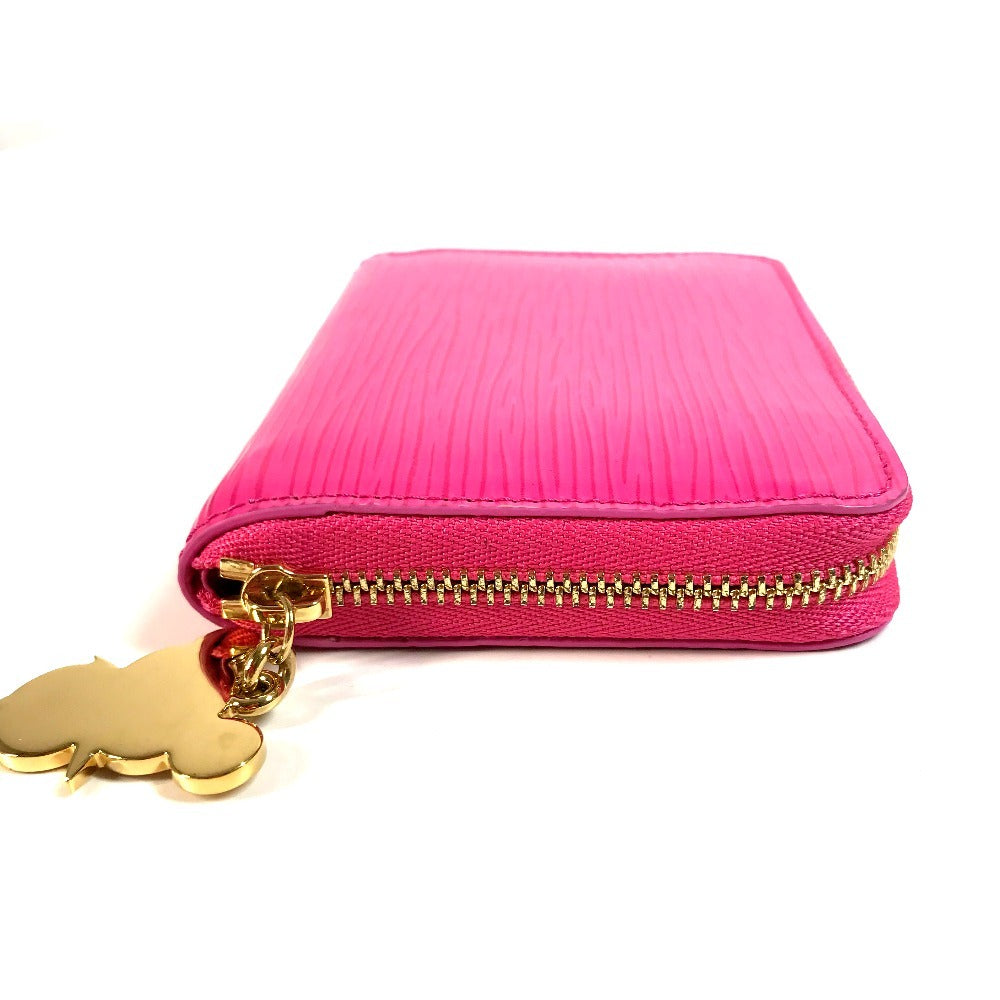 LOUIS VUITTON M14144 Japan-exclusive Epi Leather Zippy Coin Purse by Takashi Murakami. This wallet features a round zipper and is crafted from Epi leather. It's a cute pink design.