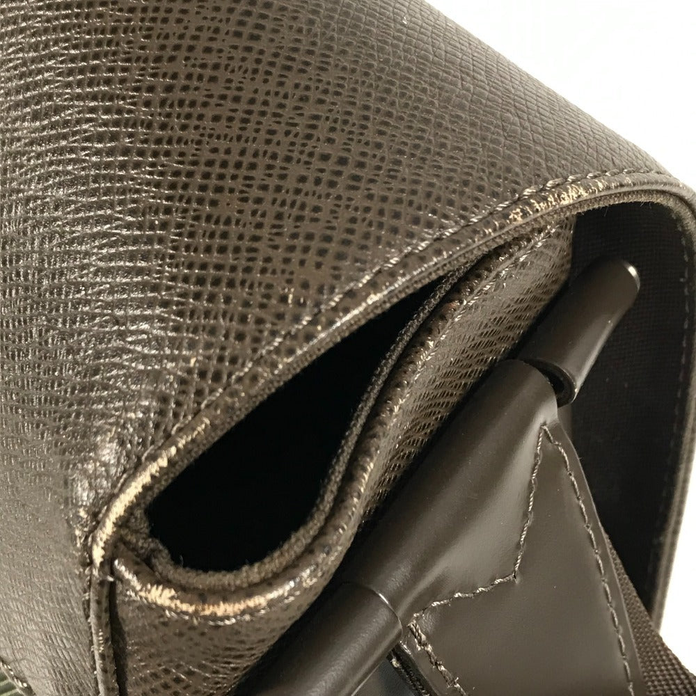 LOUIS VUITTON M30148 Taiga Victor Crossbody Flap Messenger Bag Shoulder Bag Taiga Leather Unisex Grizzly Brown