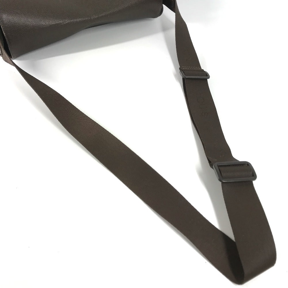 LOUIS VUITTON M30148 Taiga Victor Crossbody Flap Messenger Bag Shoulder Bag Taiga Leather Unisex Grizzly Brown