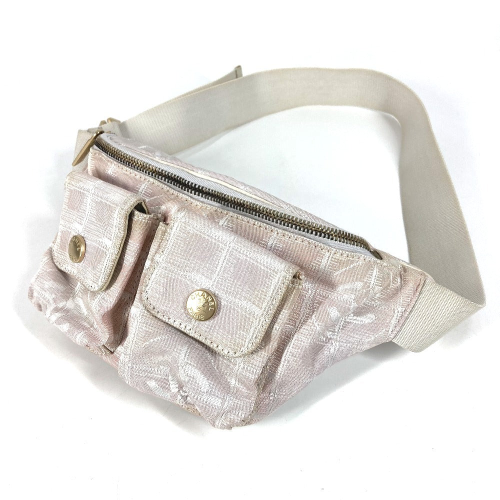 CHANEL ニュートラベルライン CC ココマーク ウエストポーチ カバン ウエストバッグ 斜め掛け ベルトバッグ ボディバッグ ナイロン レディース ピンク