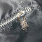 CHROME HEARTS 2つ折り ピラミッドスタッズ ダガージップ カバン ポーチ セカンドバッグ クラッチバッグ レザー ユニセックス ブラック