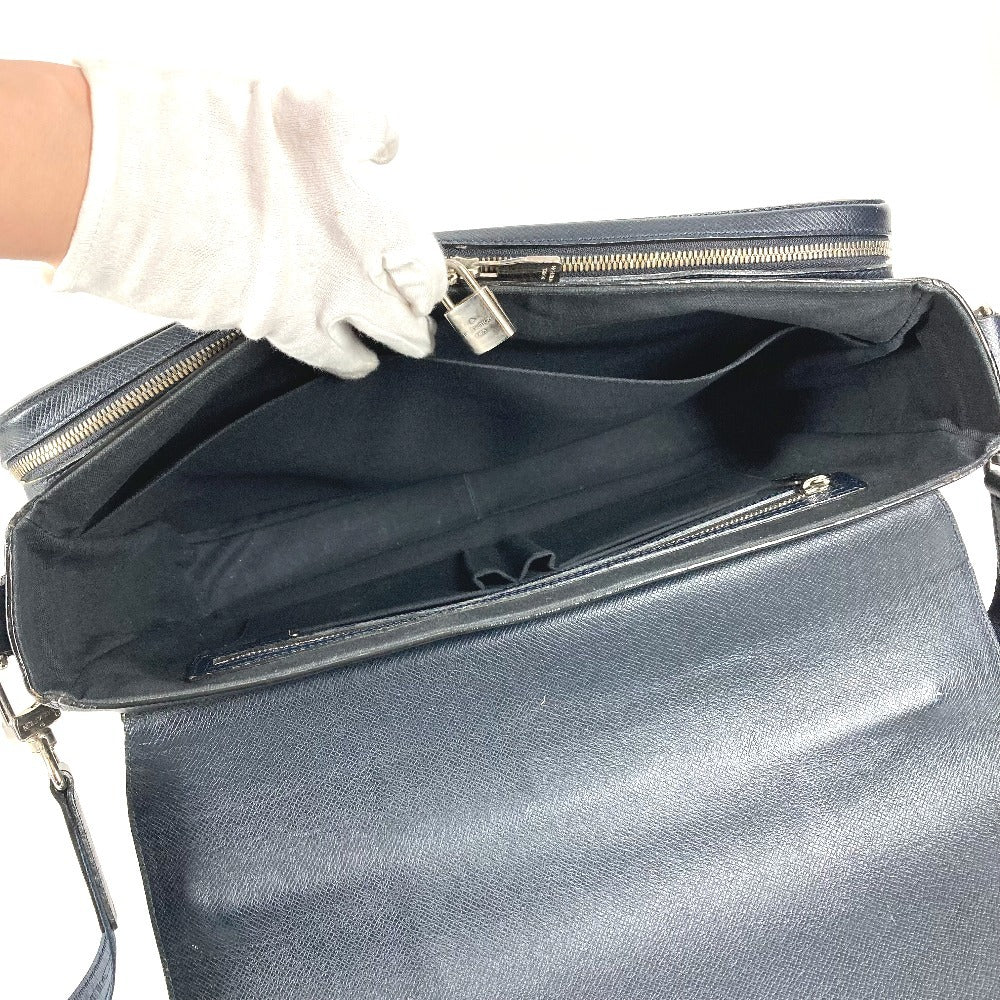 LOUIS VUITTON M32637 タイガ ヴァシリ GM ヴァシリGM カバン ハンドバッグ 2WAYバッグ ショルダーバッグ ビジネスバッグ タイガレザー ユニセックス ボレアル ネイビー