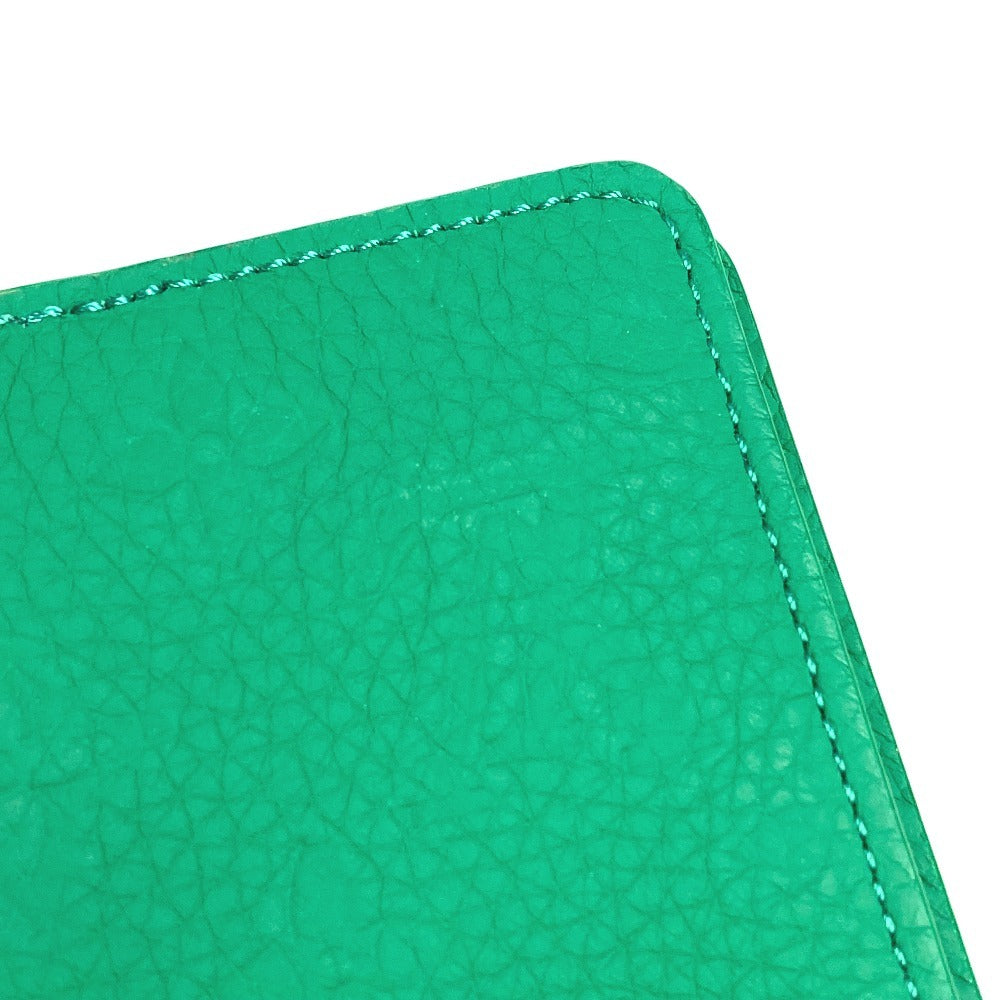 LOUIS VUITTON GI1084 Monogram Taurillon Notebook Cover PM - Emily เครื่องเขียน ปกหนังสือ ปกสมุด ปกสมุดโน้ต หนัง Taurillon สีเขียว ไม่จำกัดเพศ