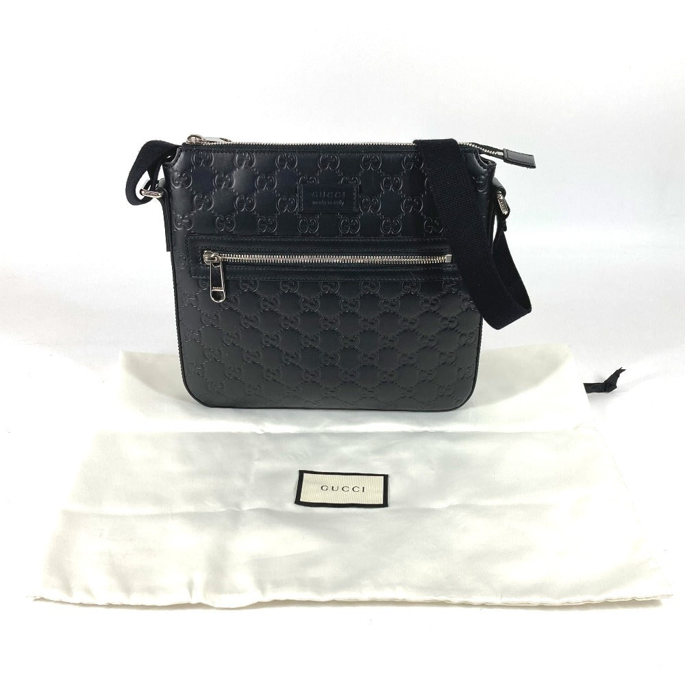 GUCCI 406410 GGエンボス グッチシマ ロゴ カバン 斜め掛け ポシェット ショルダーバッグ シマレザー ユニセックス ブラック