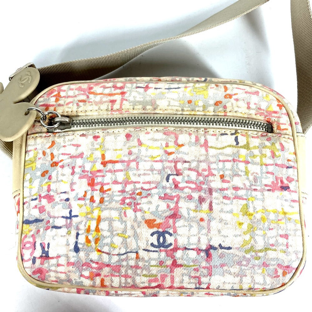 CHANEL クローバー CC ココマーク ロゴ カバン 斜め掛け ポシェット ショルダーバッグ キャンバス/レザー ユニセックス ピンク