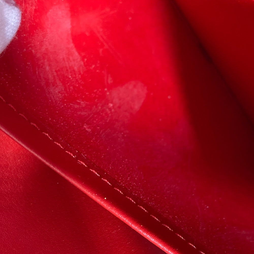 LOUIS VUITTON M91080 Monogram Vernis Sutton กระเป๋าสะพายข้างทรงบอสตัน กระเป๋าสะพายไหล่ ผ้าแคนวาส Monogram Vernis สีแดง สำหรับผู้หญิง