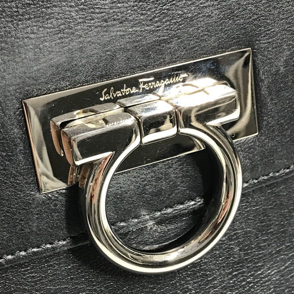 Salvatore Ferragamo ガンチーニ ロゴ 肩掛け カバン フラップ トートバッグ ビジネスバッグ ショルダーバッグ レザー ユニセックス ブラック