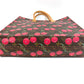 LOUIS VUITTON M95010 Monogram Cherry Takashi Murakami Sac Plat กระเป๋าโท้ท กระเป๋าทรงสี่เหลี่ยมผืนผ้า กระเป๋าโท้ทแนวตั้ง กระเป๋าสะพายข้าง Monogram Cherry Canvas Unisex สีน้ำตาล