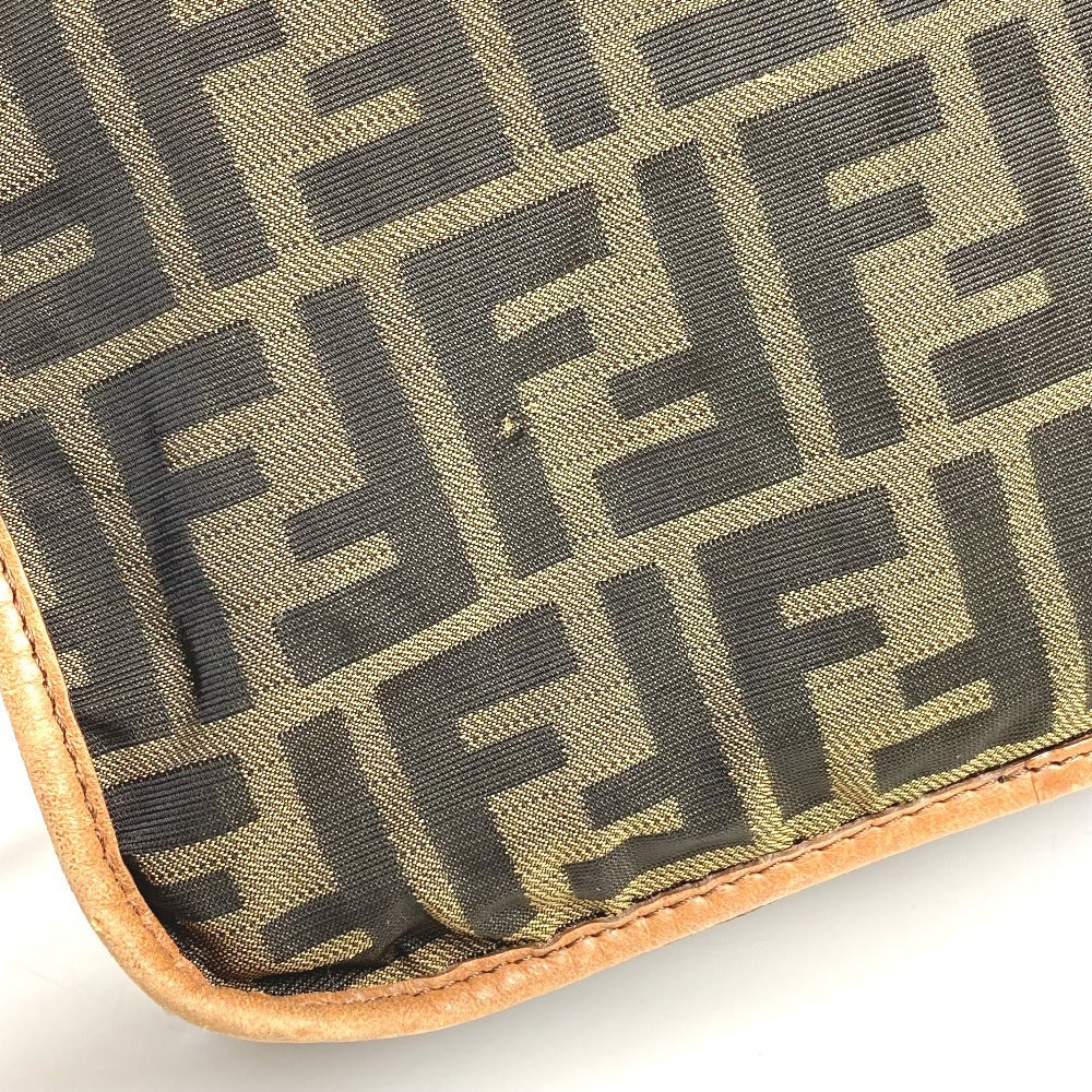 FENDI ズッカ ロゴ カバン 斜め掛け ポシェット ショルダーバッグ ナイロンキャンバス/レザー ユニセックス ブラウン