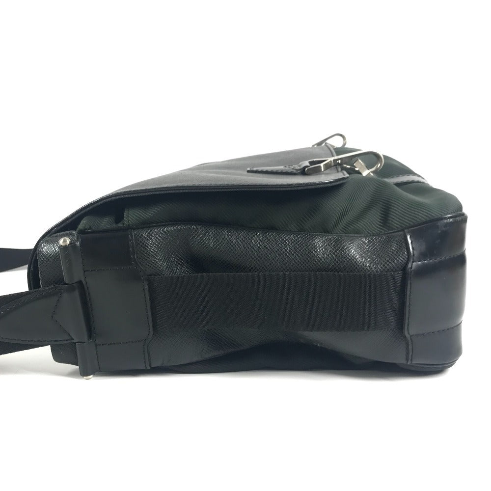 LOUIS VUITTON M30162 タイガ デルスー カバン フラップ 斜め掛け メッセンジャーバッグ ショルダーバッグ ナイロン ユニセックス カーキ