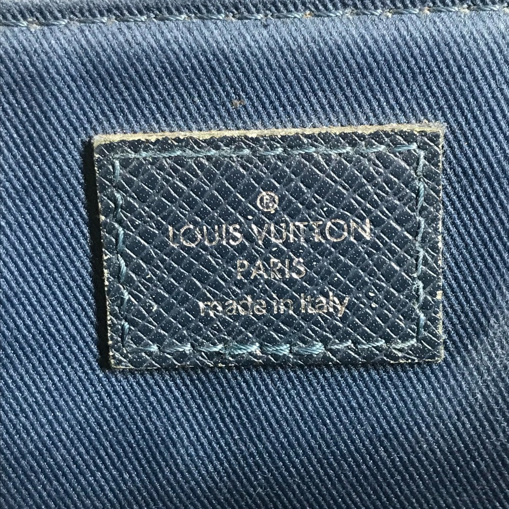 LOUIS VUITTON M32824 タイガ ロマンPM ロマン PM カバン メッセンジャーバッグ フラップ 斜め掛け ショルダーバッグ タイガレザー ユニセックス オセアン ブルー
