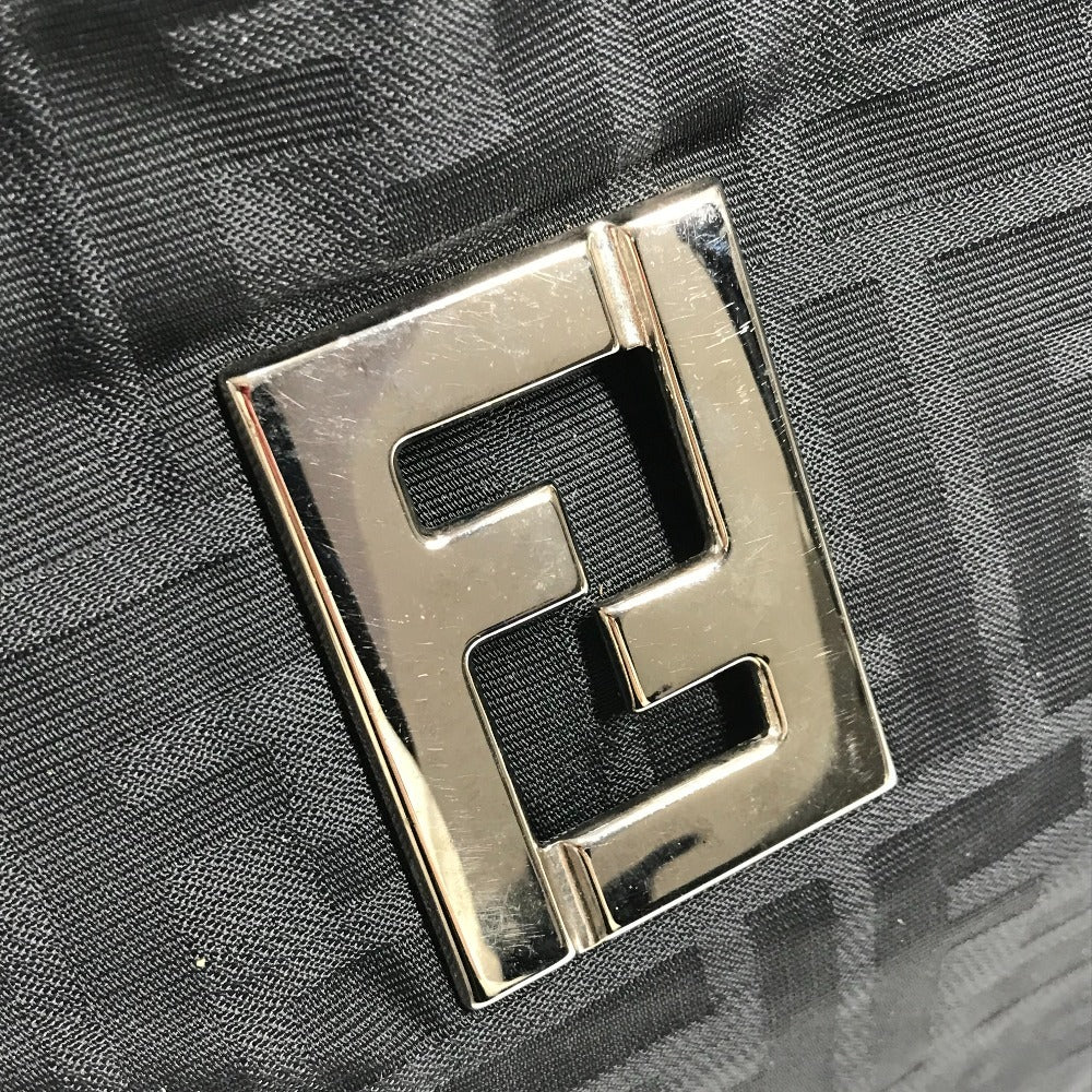 FENDI ズッカ ロゴ 肩掛け カバン ショルダーバッグ レザー/ナイロン レディース ブラック