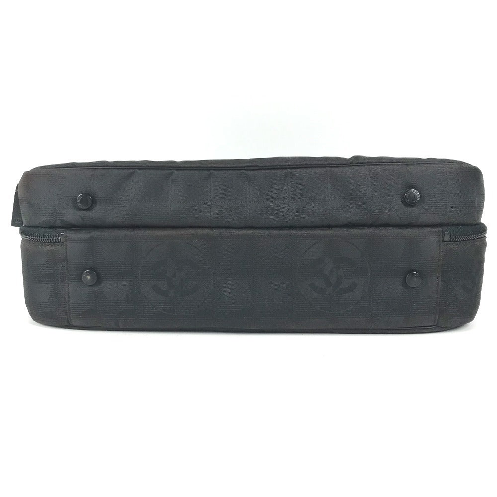 CHANEL New travel line Business bag 2-Way Bag: Shoulder Bag, Document Bag, Tote Bag Hand Bag Nylon Black Used