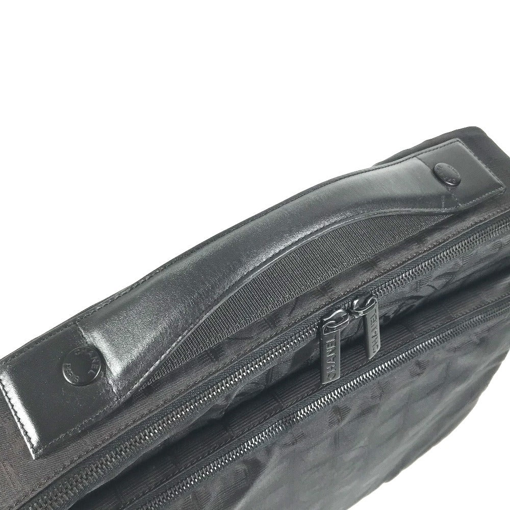 CHANEL New travel line Business bag 2-Way Bag: Shoulder Bag, Document Bag, Tote Bag Hand Bag Nylon Black Used