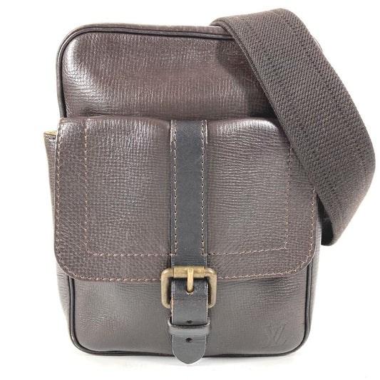 LOUIS VUITTON M92534 ユタ イロクワ カバン 斜め掛け ポシェット ショルダーバッグ ユタレザー ユニセックス カフェ ブラウン