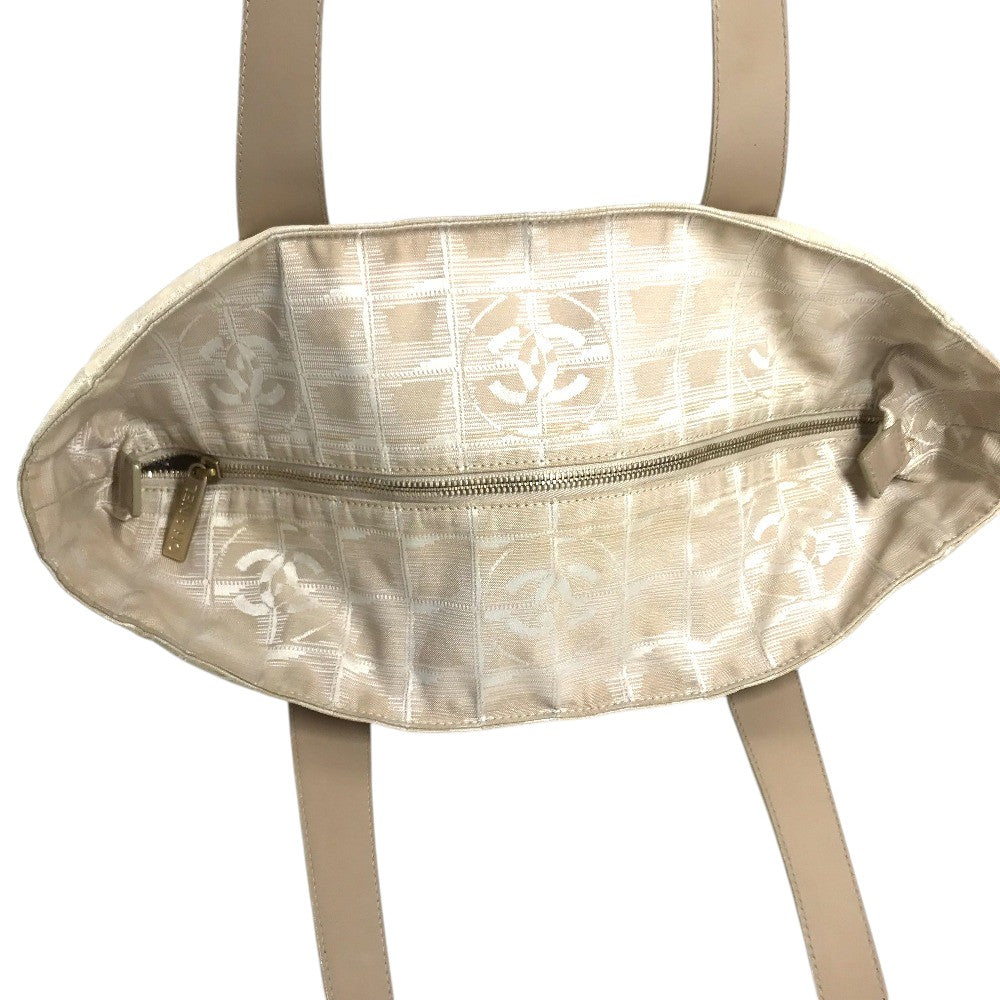 CHANEL A15825 New travel line GM New Travel Line GM Tote bag, shoulder bag, canvas Tote Bag Nylon / Leather Beige Used