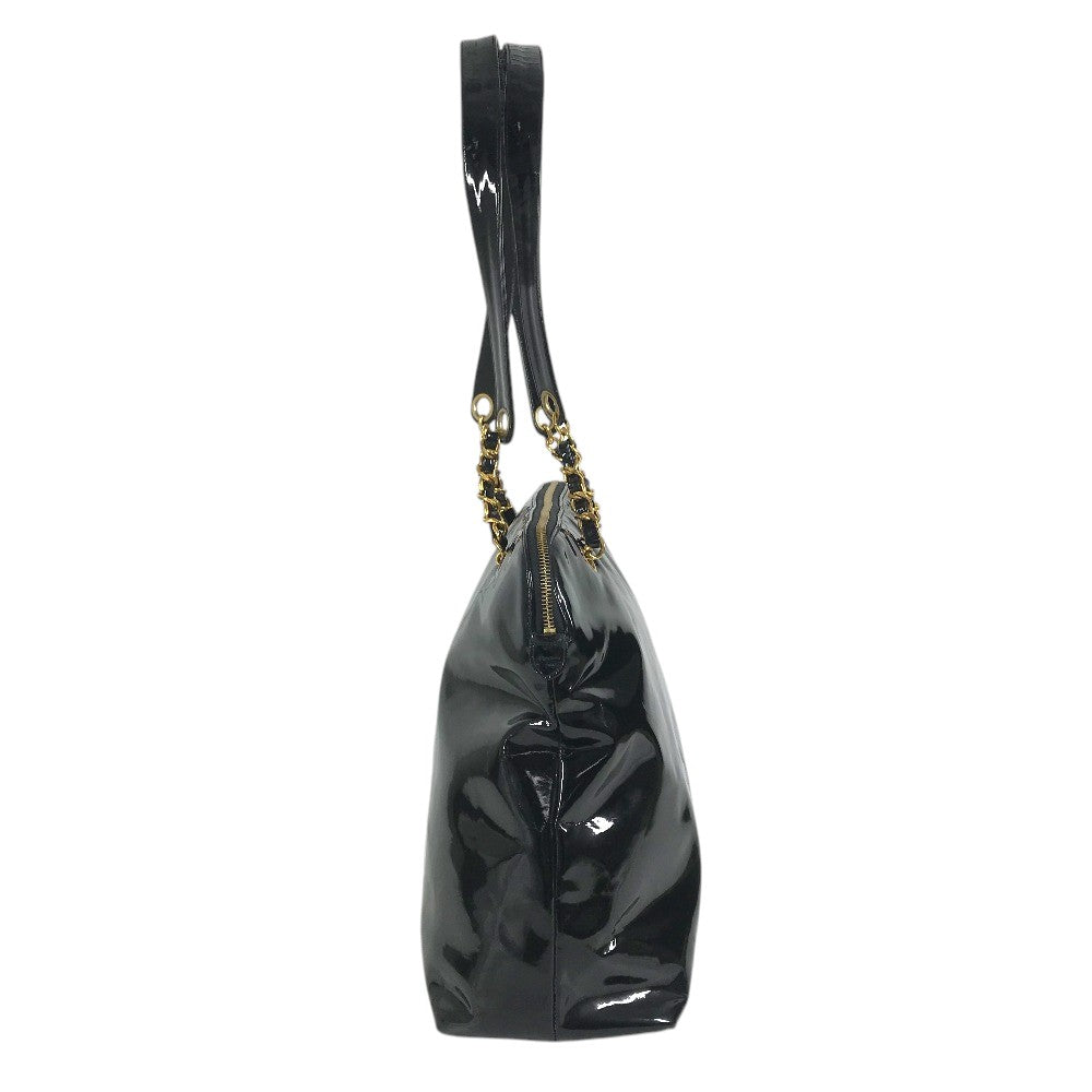 CHANEL vintage Logo CC CC Mark Shoulder bag, enamel, patent leather, GoldHardware Shoulder Bag enamel Black/GoldHardware Used