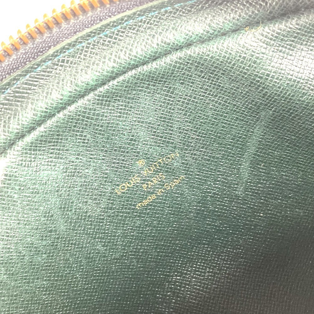 LOUIS VUITTON M30304 Taiga Accessory Pouch, Makeup Pouch, Cosmetic Pouch, Clutch Bag, Taiga Leather, Unisex, Episea, Green