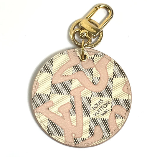LOUIS VUITTON M61943 ダミエアズール ポルトクレタイシエンヌ タヒチ チャーム キーホルダー ダミエアズールキャンバス レディース ホワイト×ピンク