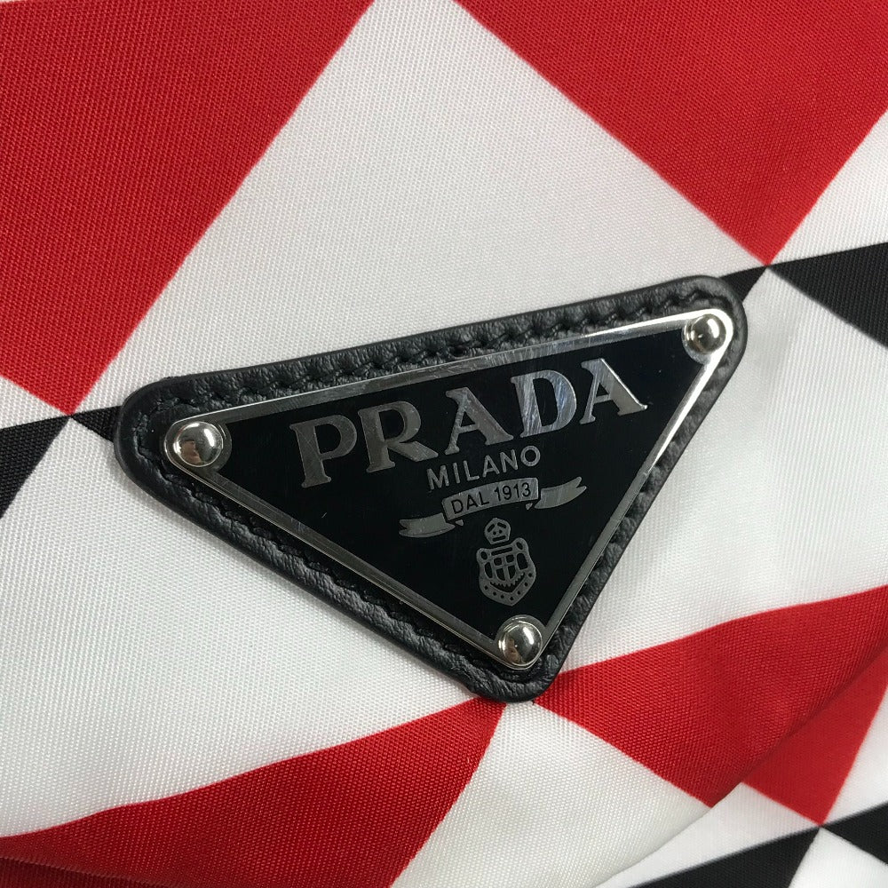 PRADA トライアングルロゴ 三角ロゴ プレート シニョ―プリント バックパック カバン リュックサック ナイロン メンズ レッド