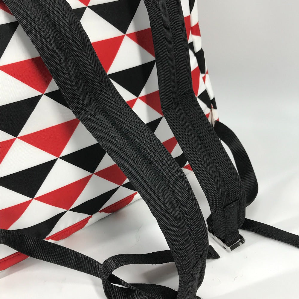 PRADA トライアングルロゴ 三角ロゴ プレート シニョ―プリント バックパック カバン リュックサック ナイロン メンズ レッド
