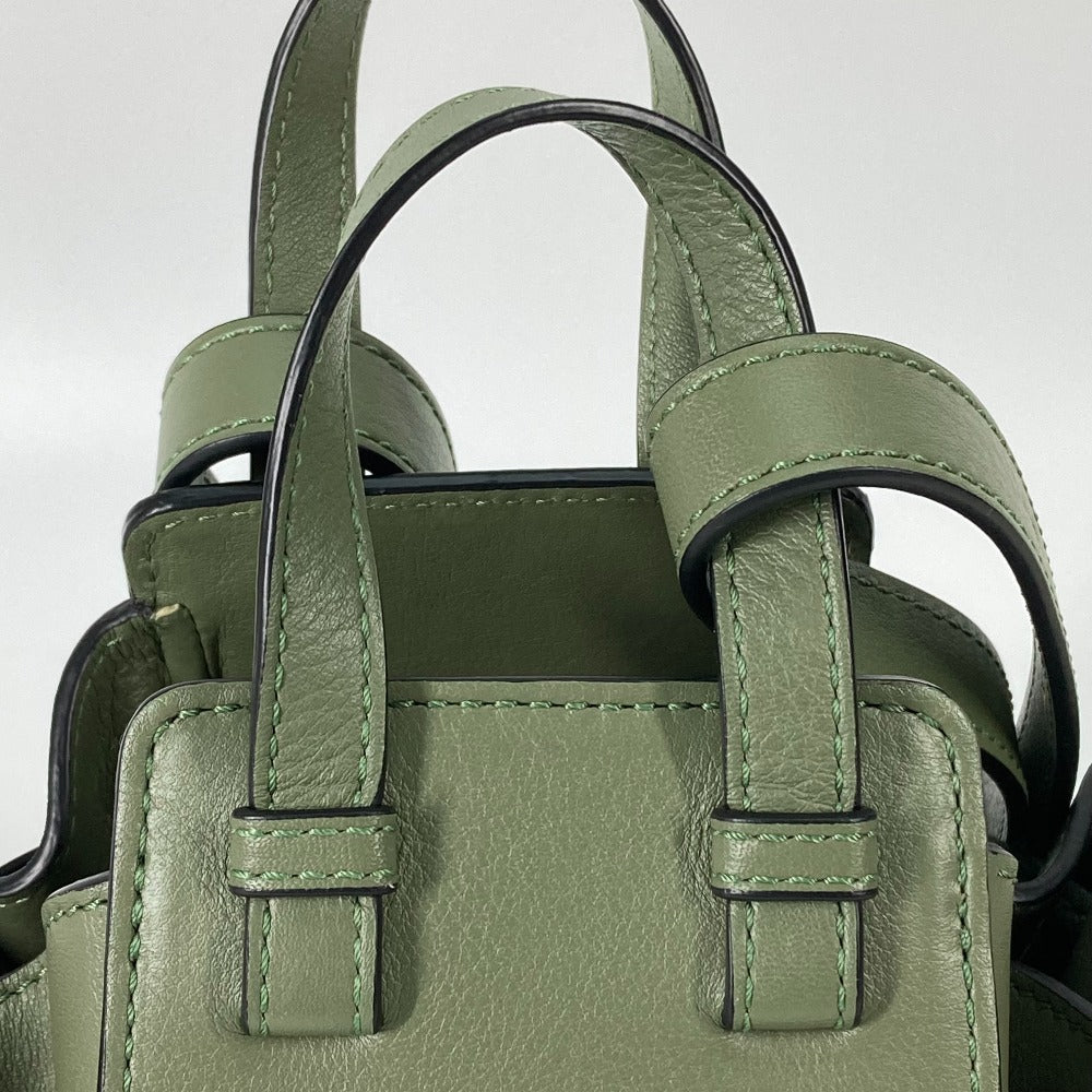 LOEWE 肩掛け 斜め掛け ハンモック ドローストリングバッグ ミニ ハンドバッグ 斜め掛け ショルダーバッグ レザー レディース カーキ