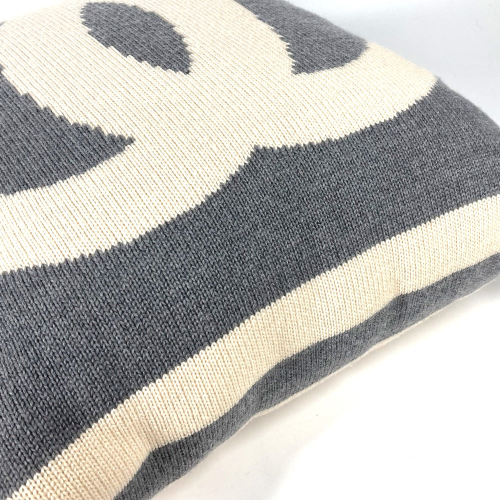CHANEL CC ココマーク ダブル フェイス ピロー 枕 インテリア ニット バイカラー クッション ウール/カシミヤ ユニセックス ホワイトxグレー