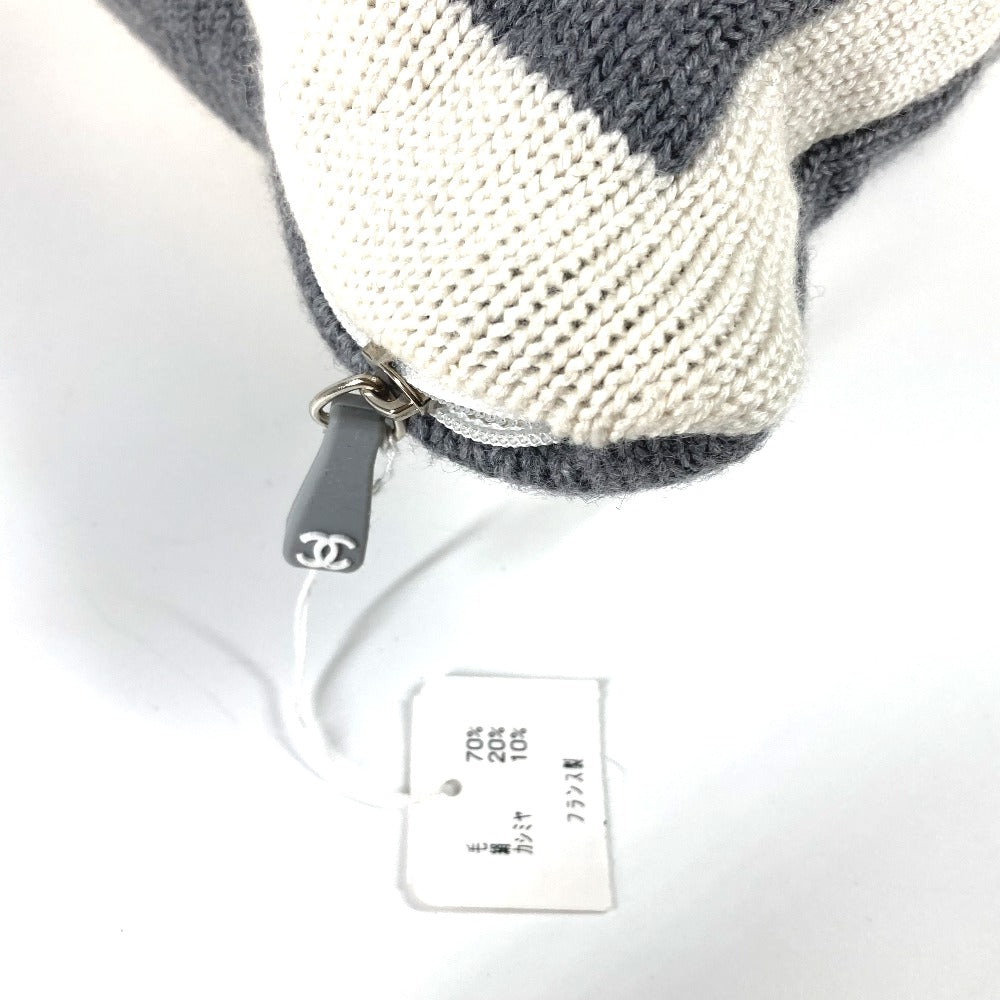 CHANEL CC ココマーク ダブル フェイス ピロー 枕 インテリア ニット バイカラー クッション ウール/カシミヤ ユニセックス ホワイトxグレー