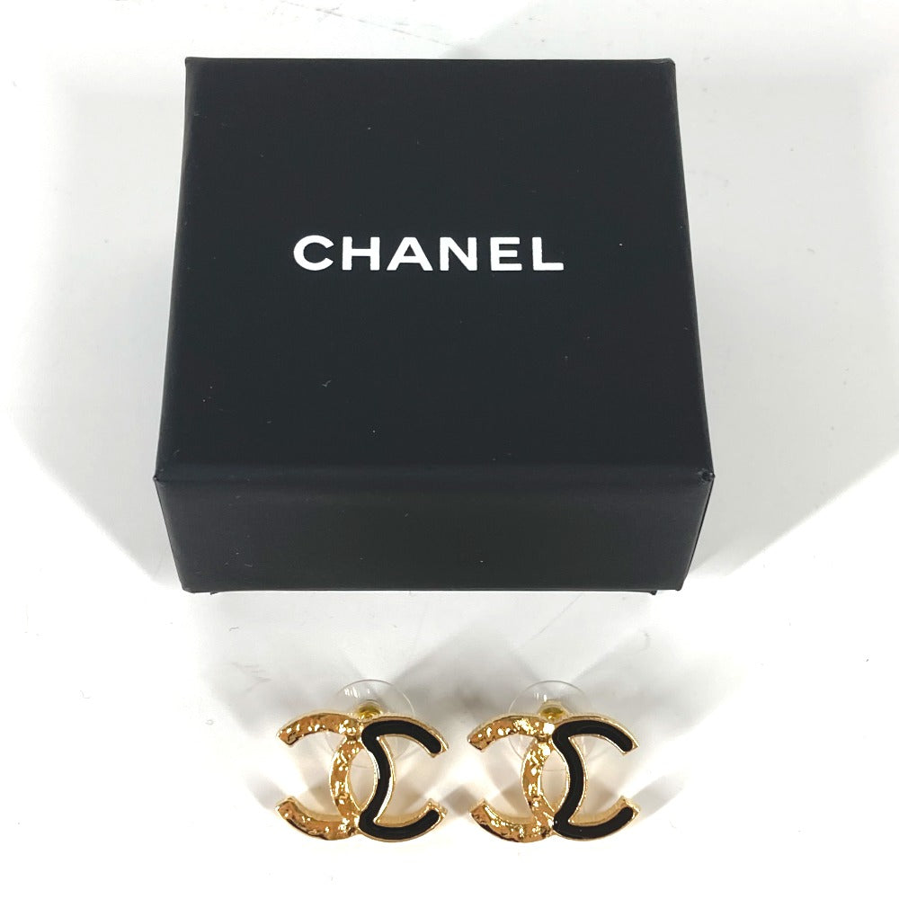 CHANEL 24Ｃ CC ココマーク アクセサリー ピアス メタル レディース ゴールド