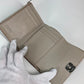 LOEWE C821S33X07 アナグラム バーティカル ウォレット スモール コンパクトウォレット 3つ折り財布 レザー レディース ライトゴースト ベージュ
