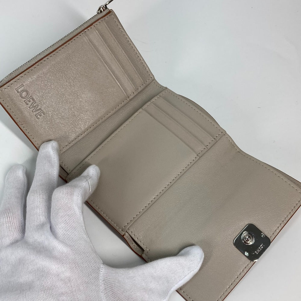 LOEWE C821S33X07 アナグラム バーティカル ウォレット スモール コンパクトウォレット 3つ折り財布 レザー レディース ライトゴースト ベージュ