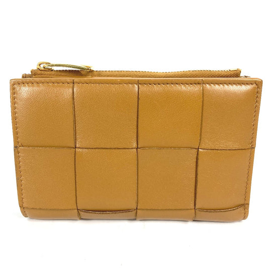 BOTTEGA VENETA 667130 Compact Medium Cassette Bi-fold Zipper Wallet in Intrecciato Leather, Beige